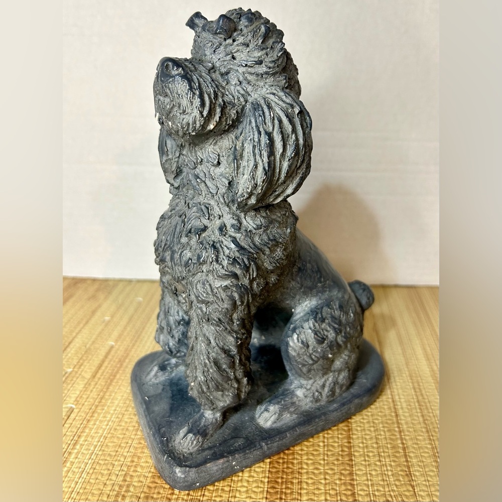 Vintage Austin Production Seated Poodle Figure On Base 1978 Female Bow